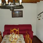 Holiday home Casa Lopez San Martin San Martin Del Castanar